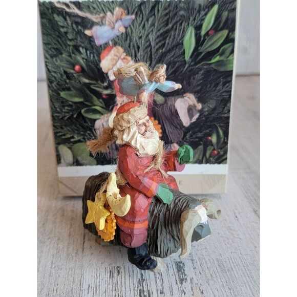 Hallmark folk art 1995 guiding Santa ornament Xmas - Picture 1 of 7